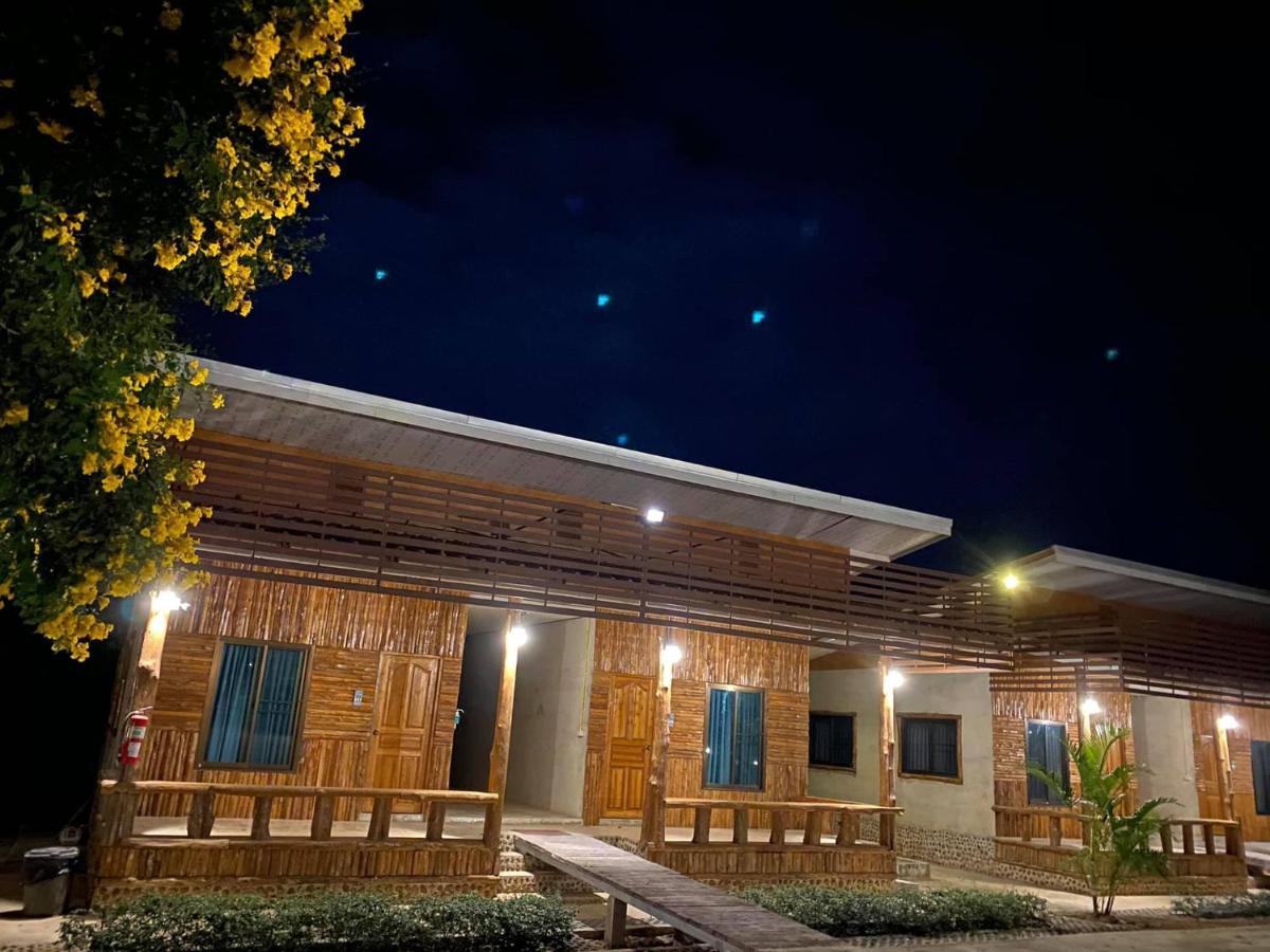 Baan Khue Wieng Resort Mae Sariang Eksteriør billede