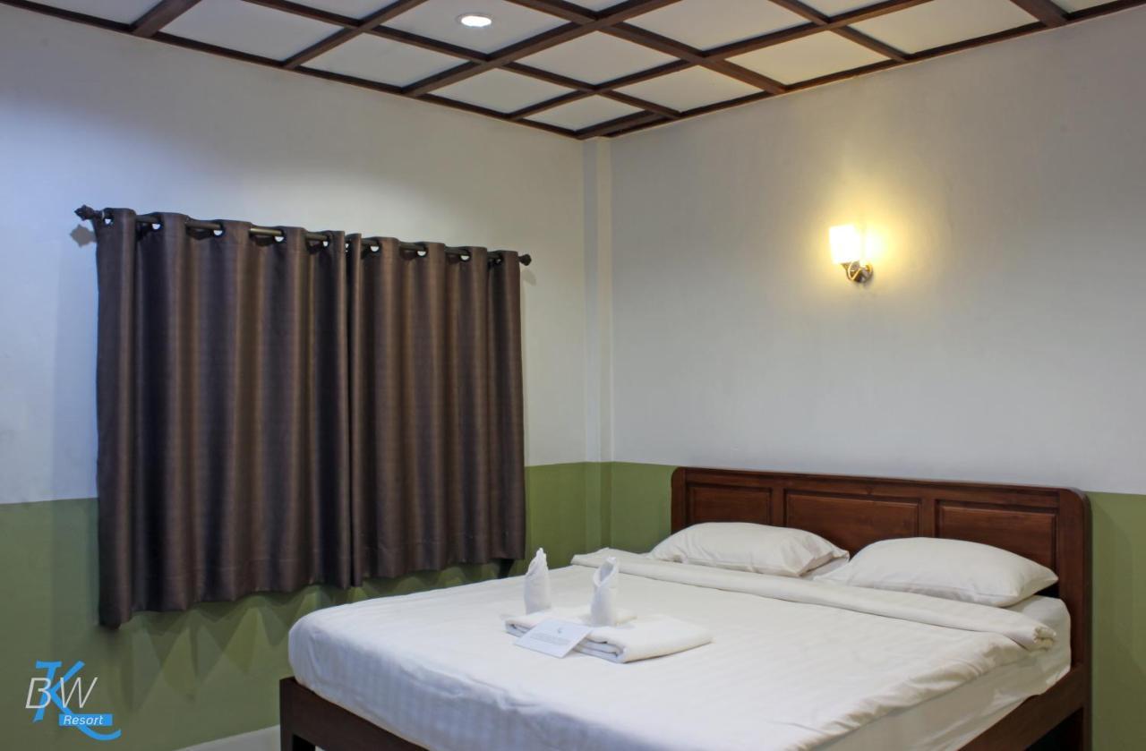 Baan Khue Wieng Resort Mae Sariang Eksteriør billede
